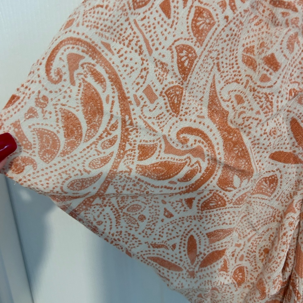 NWT New Directions Off-Shoulder Paisley Midi Dress w Flutter Sleeves. Size PM - Picture 5 of 10